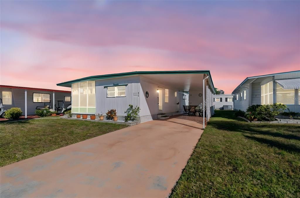 Activo con contrato: $89,000 (2 camas, 2 baños, 960 Pies cuadrados)