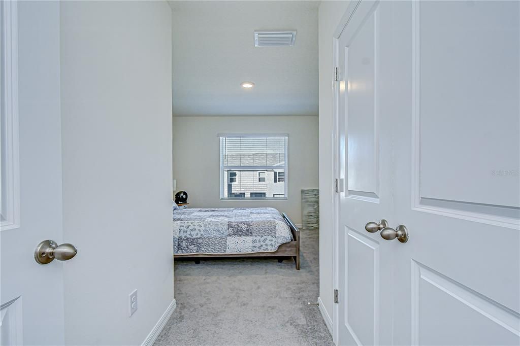 En Venta: $295,000 (3 camas, 2 baños, 1673 Pies cuadrados)