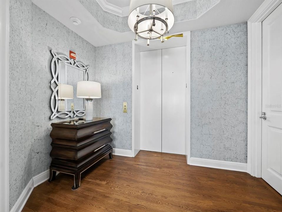 For Sale: $3,100,000 (3 beds, 3 baths, 2990 Square Feet)