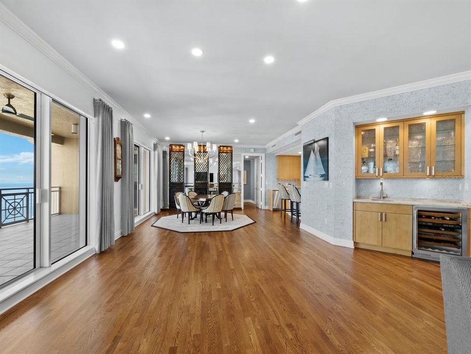 For Sale: $3,100,000 (3 beds, 3 baths, 2990 Square Feet)