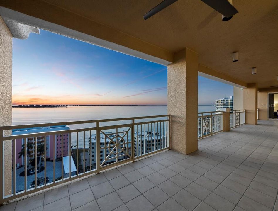 For Sale: $3,100,000 (3 beds, 3 baths, 2990 Square Feet)