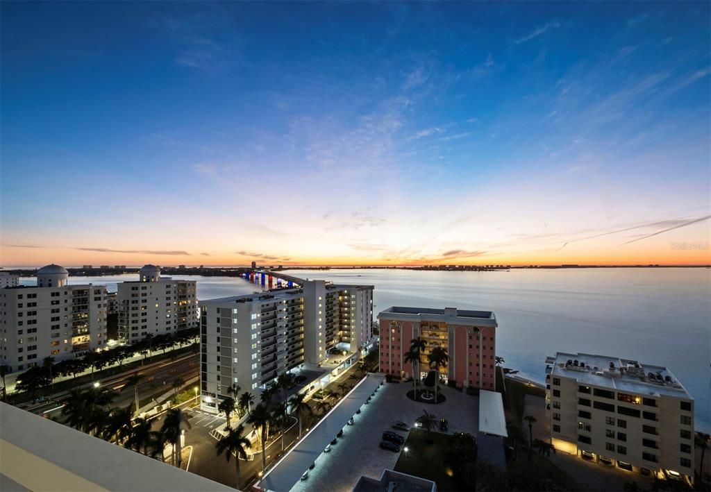 For Sale: $3,100,000 (3 beds, 3 baths, 2990 Square Feet)