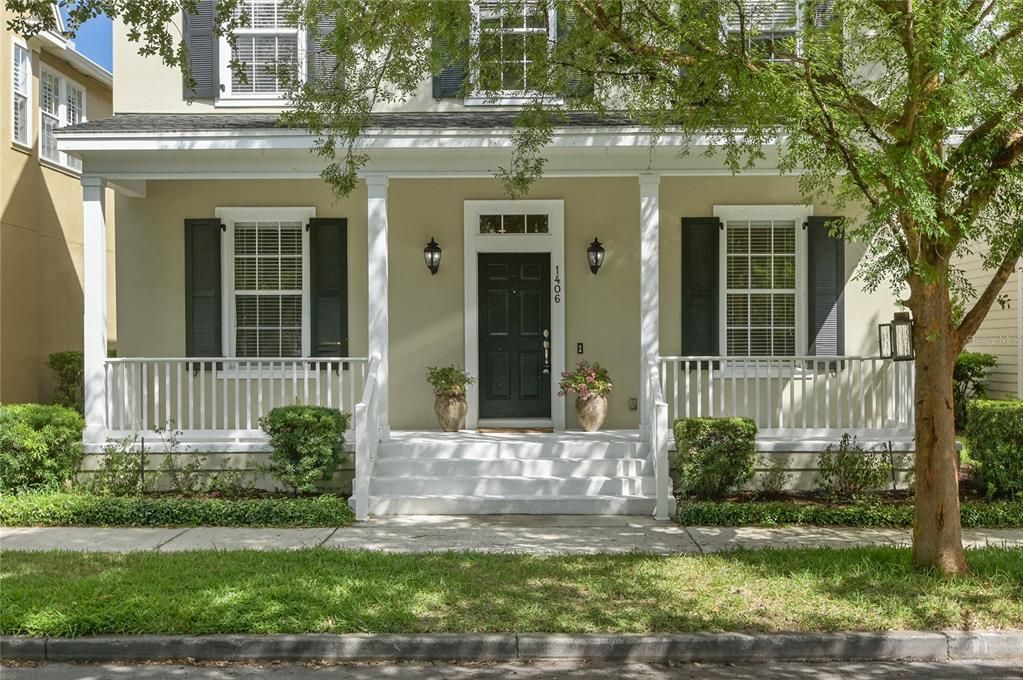 En Venta: $1,050,000 (4 camas, 3 baños, 2639 Pies cuadrados)