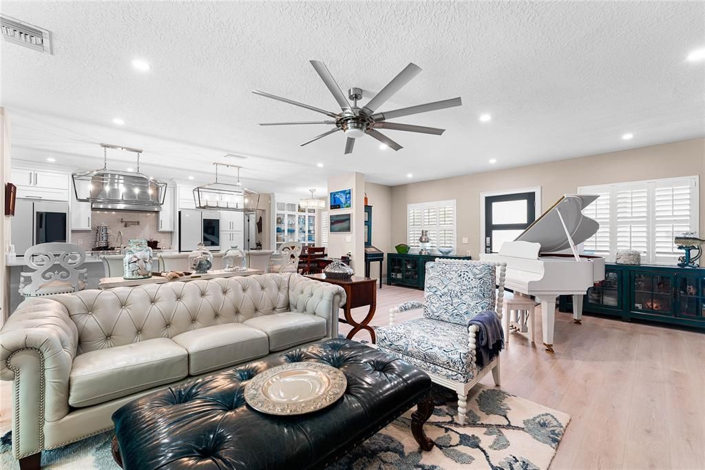 For Sale: $1,390,000 (4 beds, 4 baths, 3265 Square Feet)