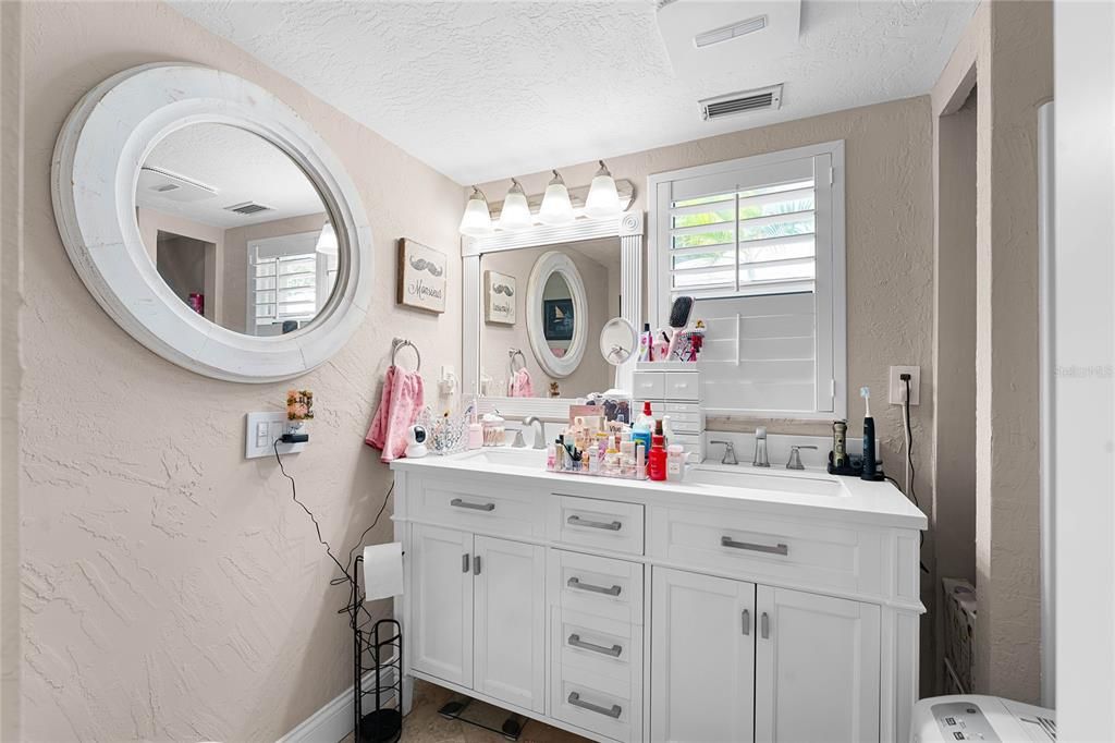 For Sale: $1,390,000 (4 beds, 4 baths, 3265 Square Feet)