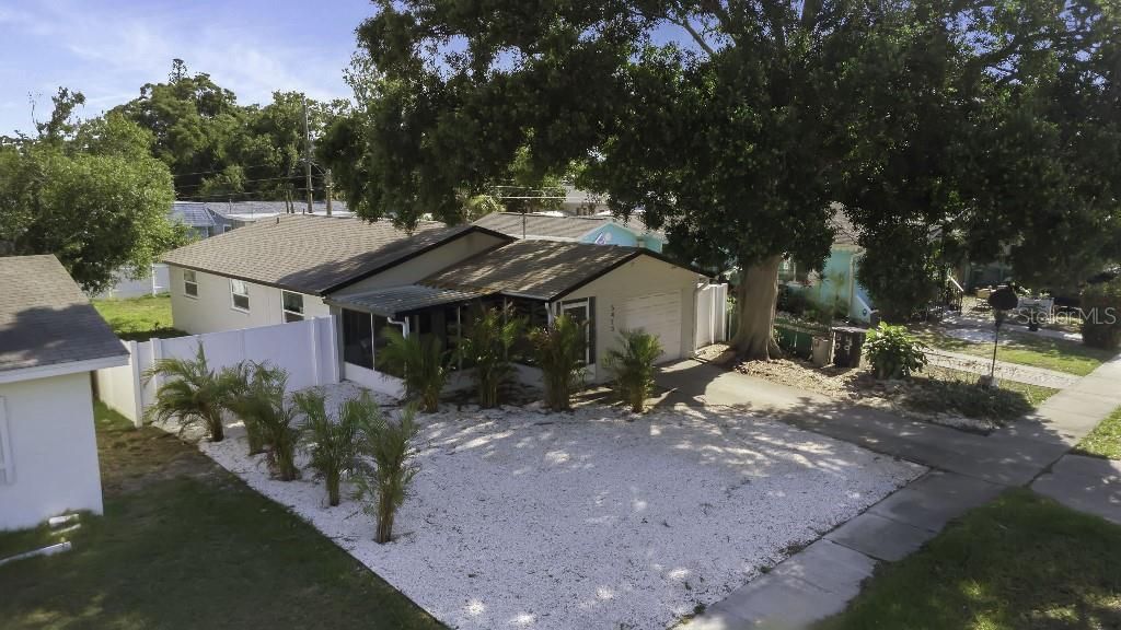 Activo con contrato: $399,000 (3 camas, 1 baños, 1000 Pies cuadrados)