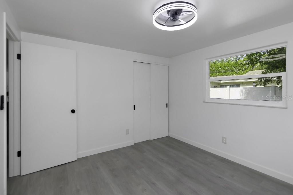 Activo con contrato: $399,000 (3 camas, 1 baños, 1000 Pies cuadrados)