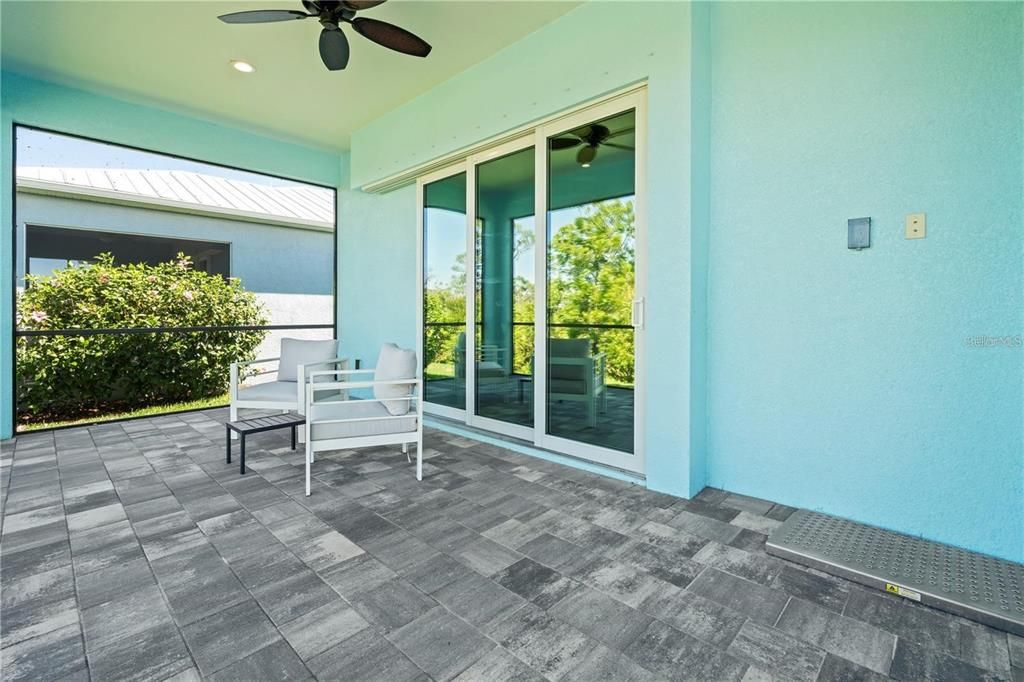 For Sale: $635,000 (3 beds, 3 baths, 2132 Square Feet)