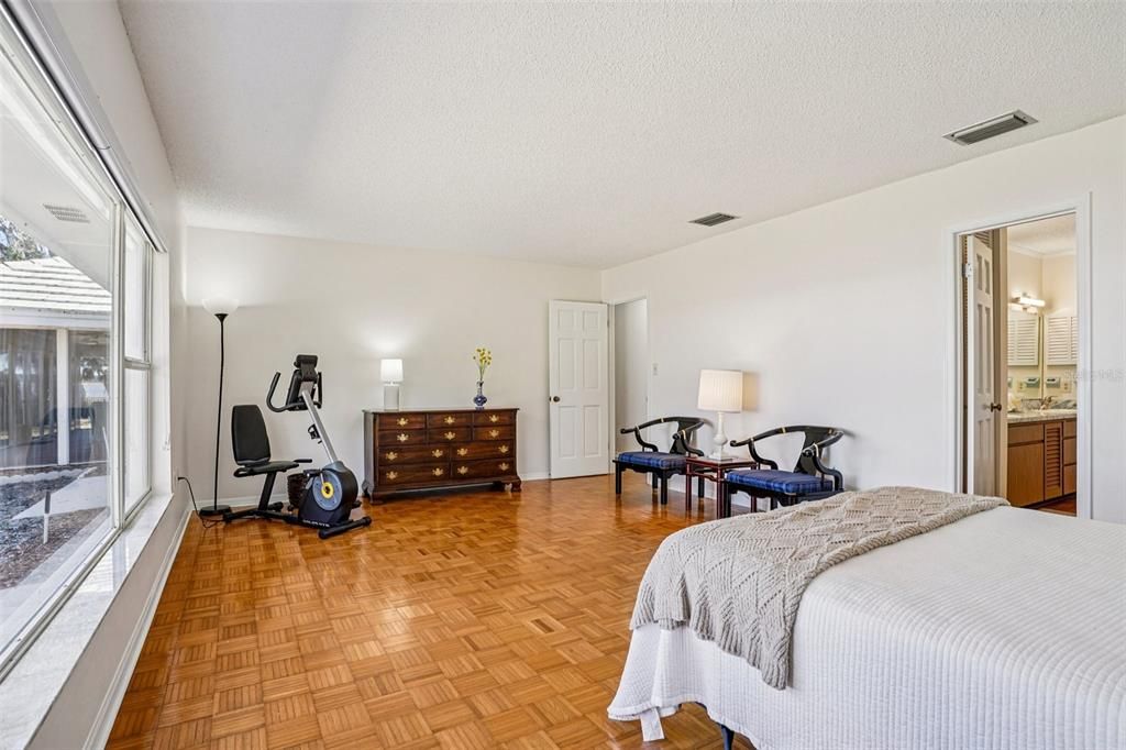 For Sale: $825,000 (3 beds, 2 baths, 2375 Square Feet)