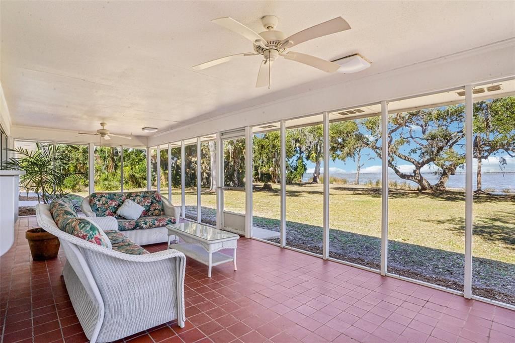 For Sale: $825,000 (3 beds, 2 baths, 2375 Square Feet)