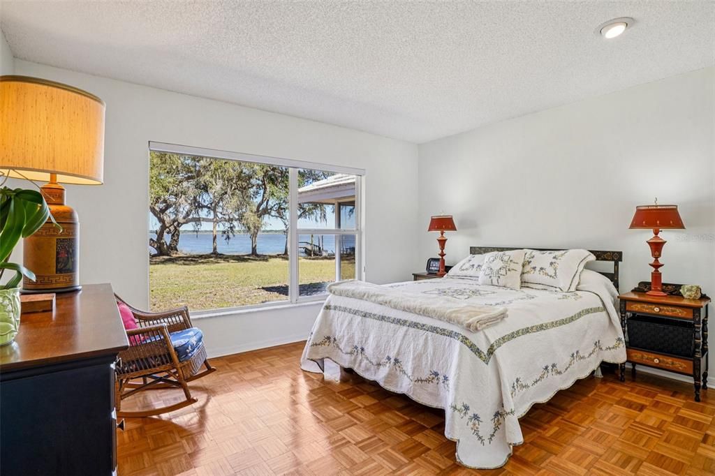For Sale: $825,000 (3 beds, 2 baths, 2375 Square Feet)
