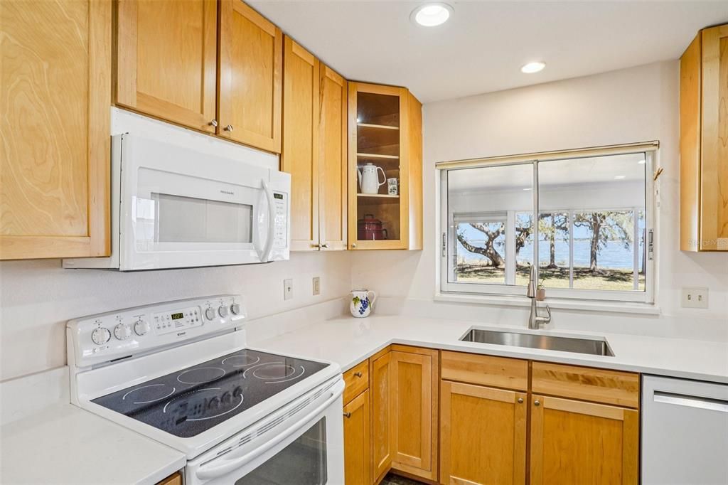 For Sale: $825,000 (3 beds, 2 baths, 2375 Square Feet)