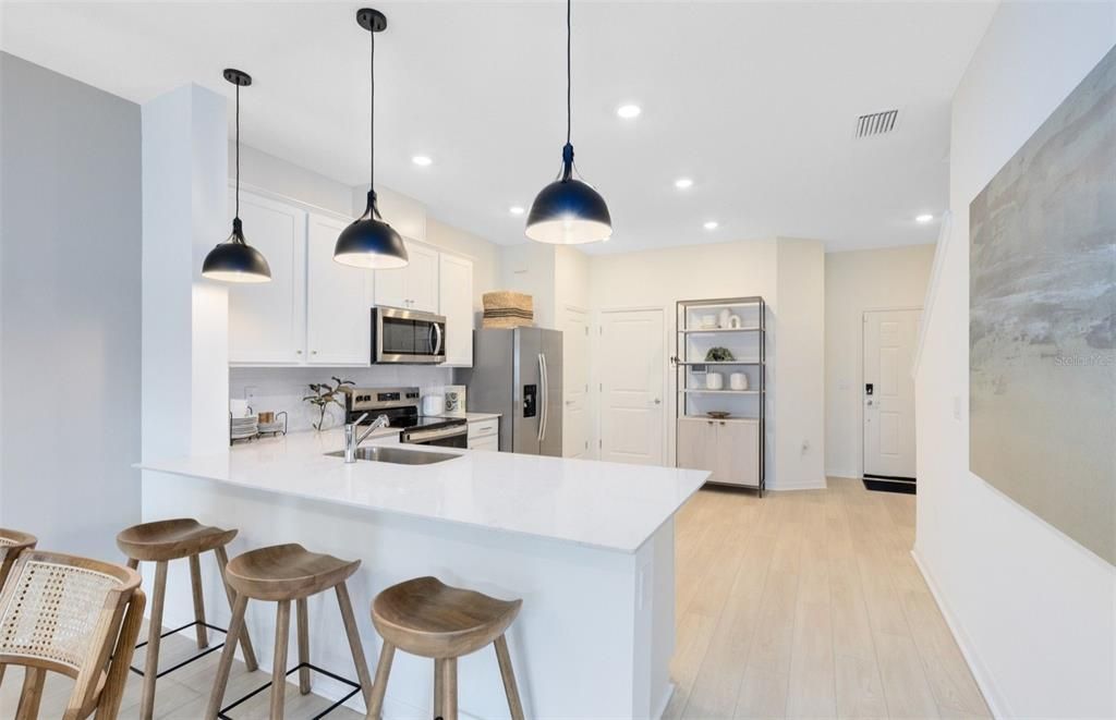 Activo con contrato: $265,090 (3 camas, 2 baños, 1699 Pies cuadrados)