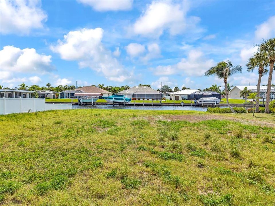 待售: $140,000 (0.23 acres)