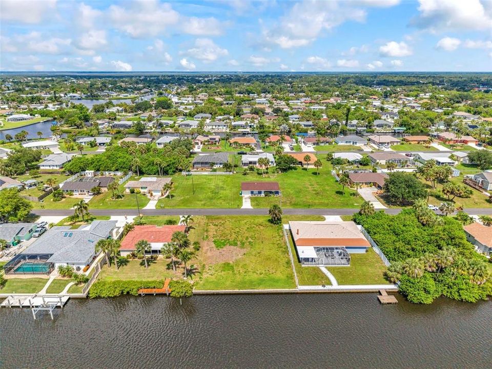 待售: $140,000 (0.23 acres)