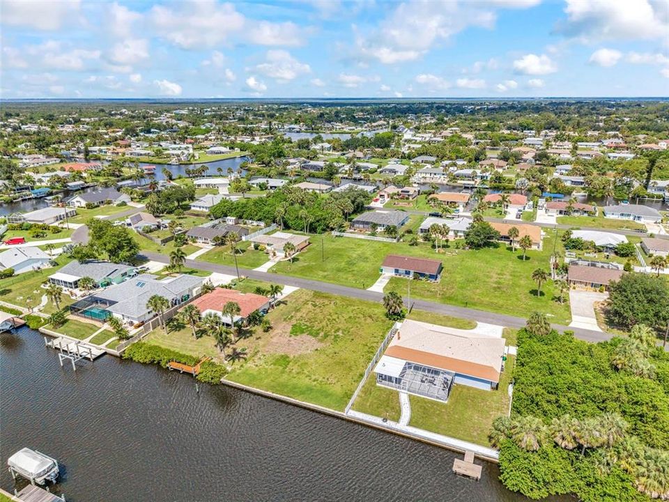 待售: $140,000 (0.23 acres)