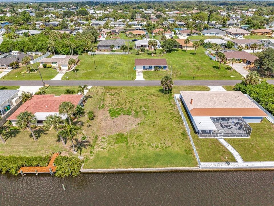 待售: $140,000 (0.23 acres)