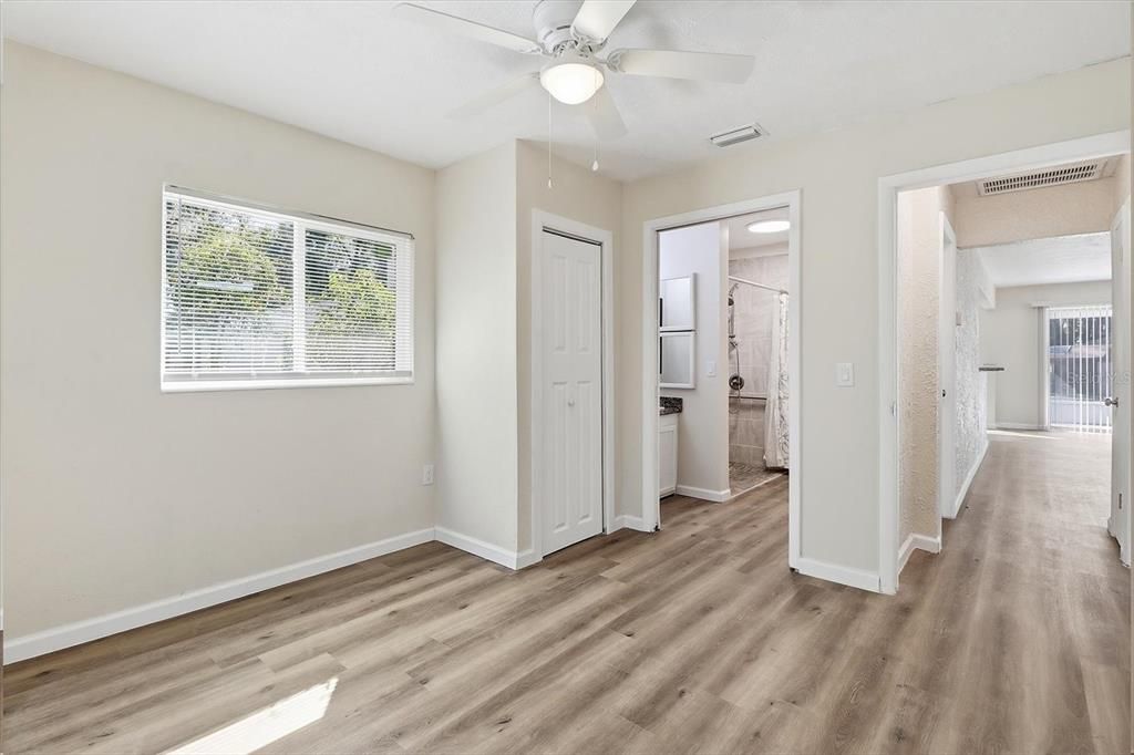 For Sale: $279,000 (3 beds, 2 baths, 1656 Square Feet)