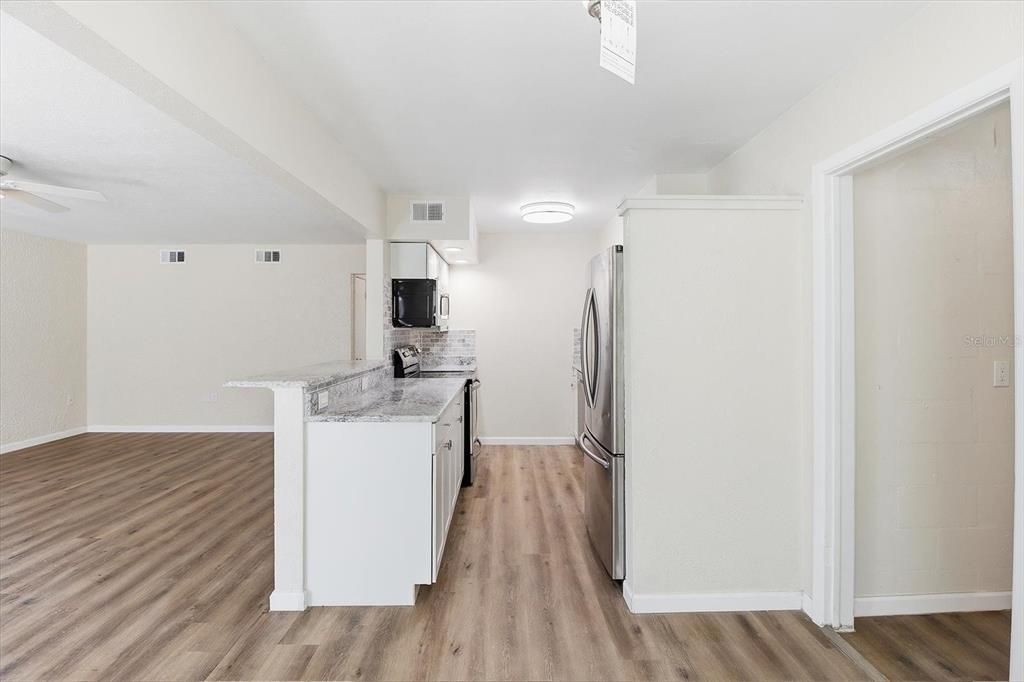 For Sale: $279,000 (3 beds, 2 baths, 1656 Square Feet)