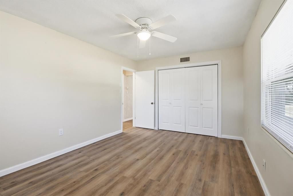 For Sale: $279,000 (3 beds, 2 baths, 1656 Square Feet)