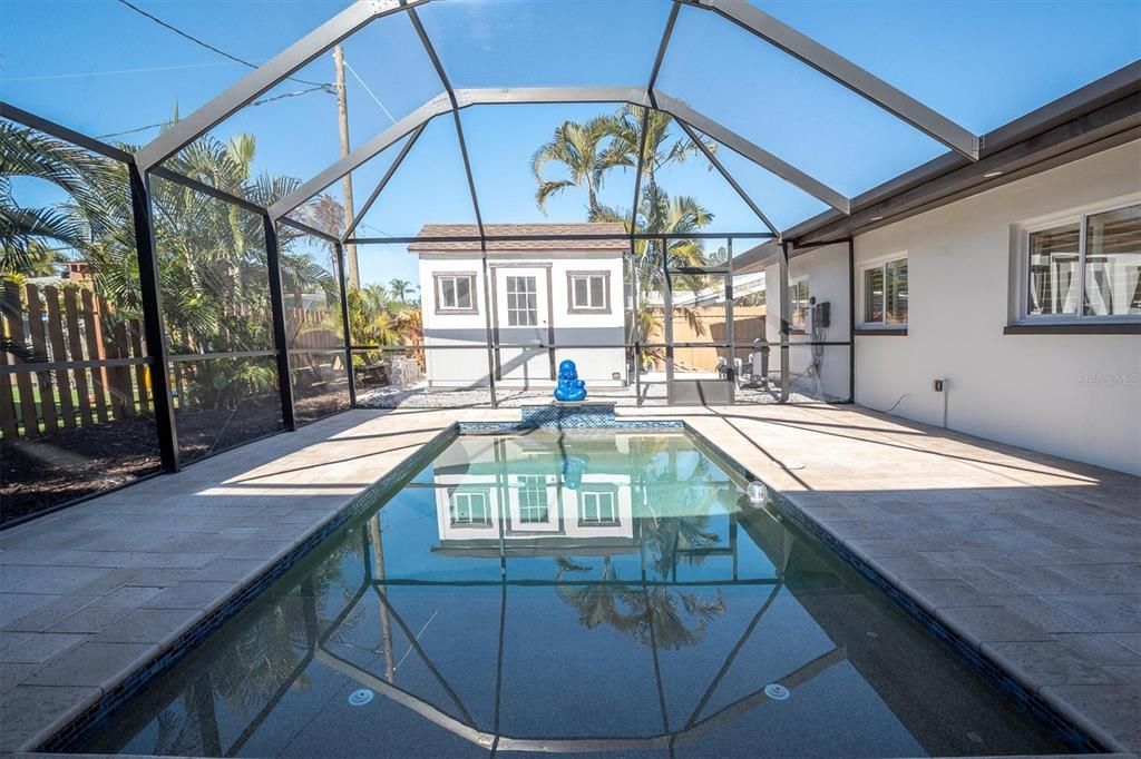 Activo con contrato: $824,900 (4 camas, 2 baños, 2256 Pies cuadrados)