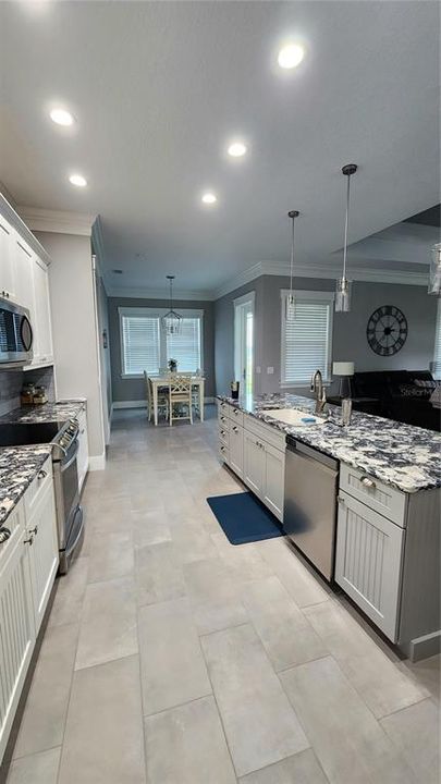 For Sale: $639,000 (3 beds, 2 baths, 2223 Square Feet)