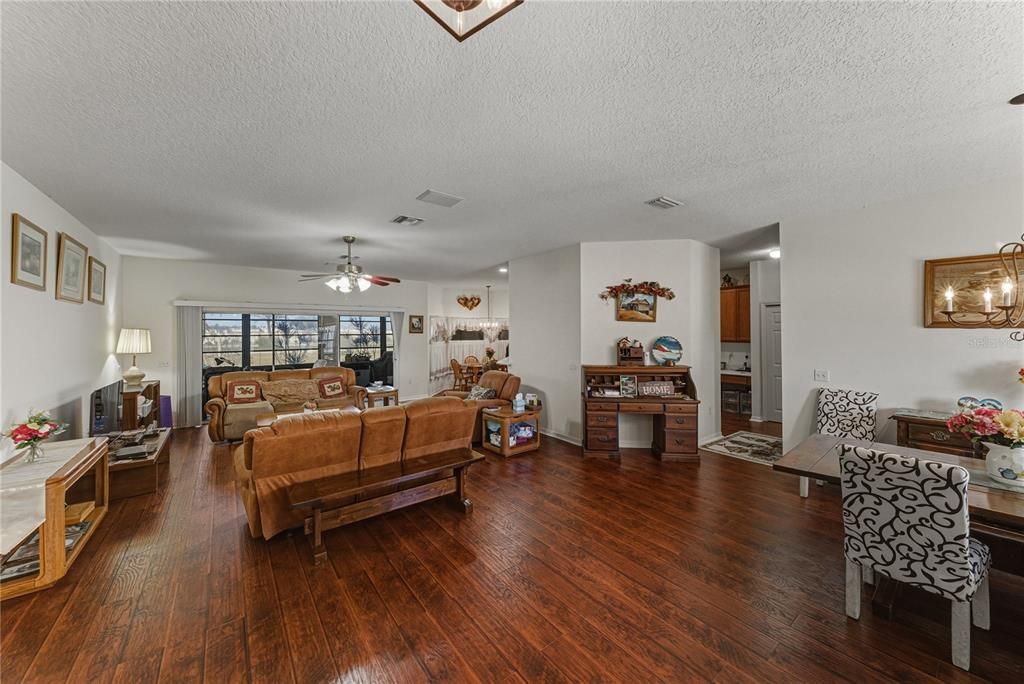 For Sale: $375,000 (3 beds, 2 baths, 2265 Square Feet)