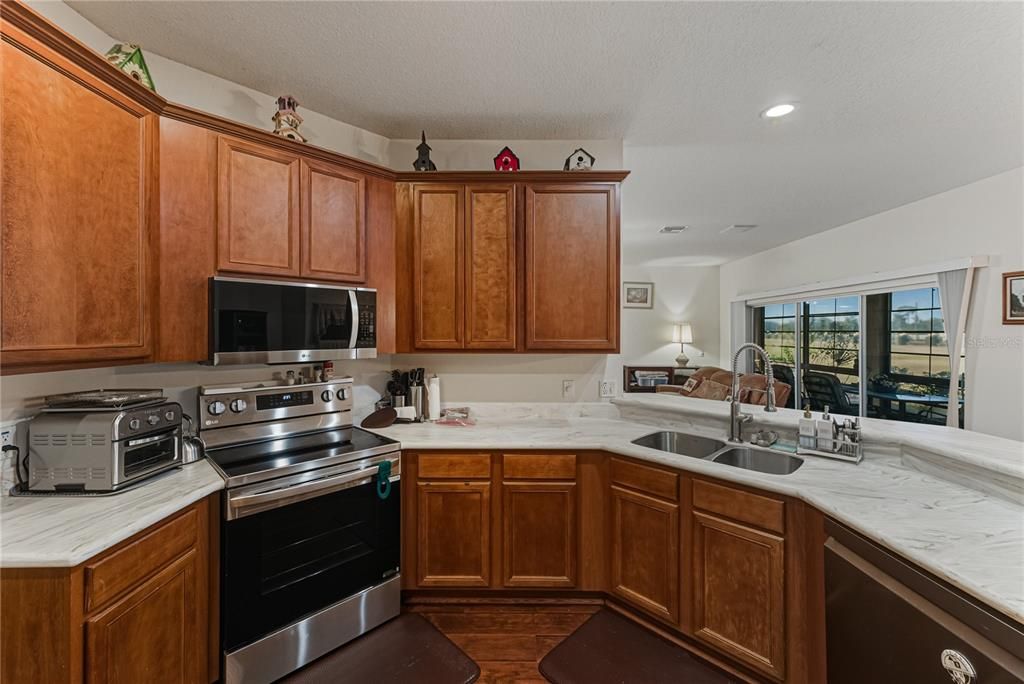 For Sale: $375,000 (3 beds, 2 baths, 2265 Square Feet)