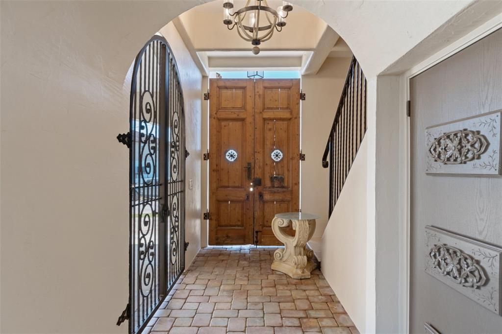 En Venta: $1,759,000 (4 camas, 3 baños, 3101 Pies cuadrados)