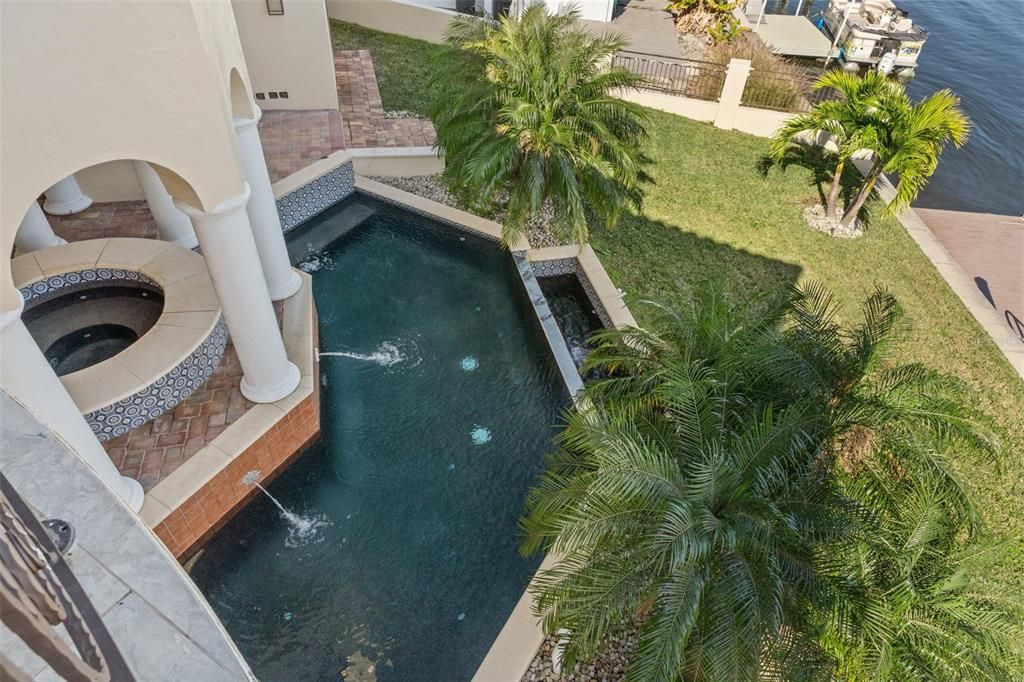 En Venta: $1,759,000 (4 camas, 3 baños, 3101 Pies cuadrados)