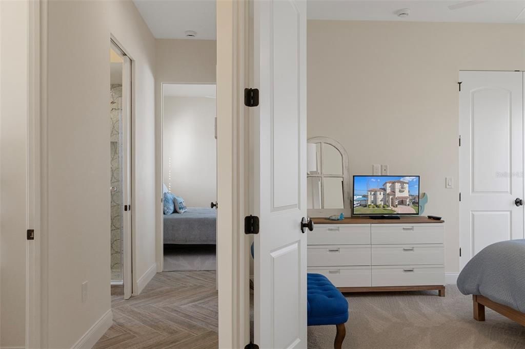 En Venta: $1,759,000 (4 camas, 3 baños, 3101 Pies cuadrados)