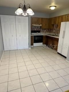 For Sale: $564,000 (8 beds, 0 baths, 3233 Square Feet)