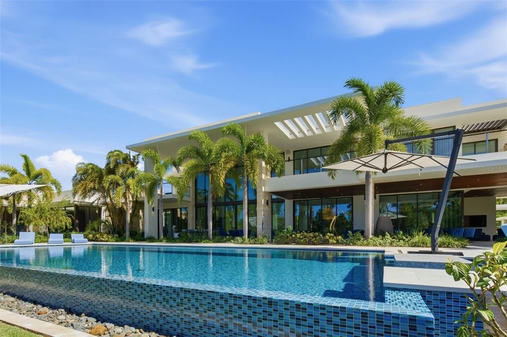 En Venta: $24,995,000 (7 camas, 8 baños, 13145 Pies cuadrados)