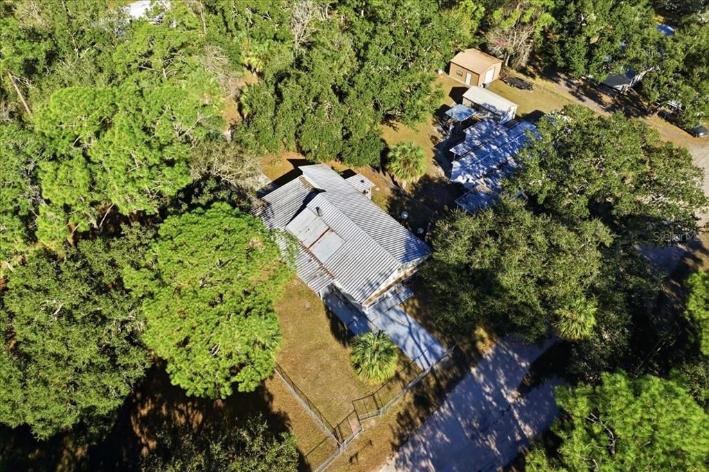 For Sale: $230,000 (2 beds, 1 baths, 720 Square Feet)