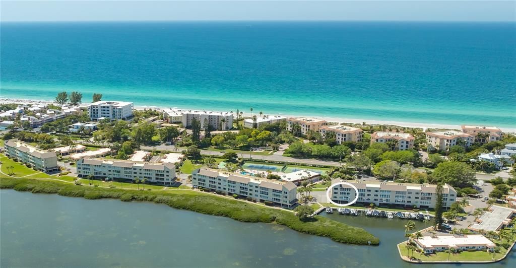 Activo con contrato: $649,900 (2 camas, 2 baños, 1523 Pies cuadrados)
