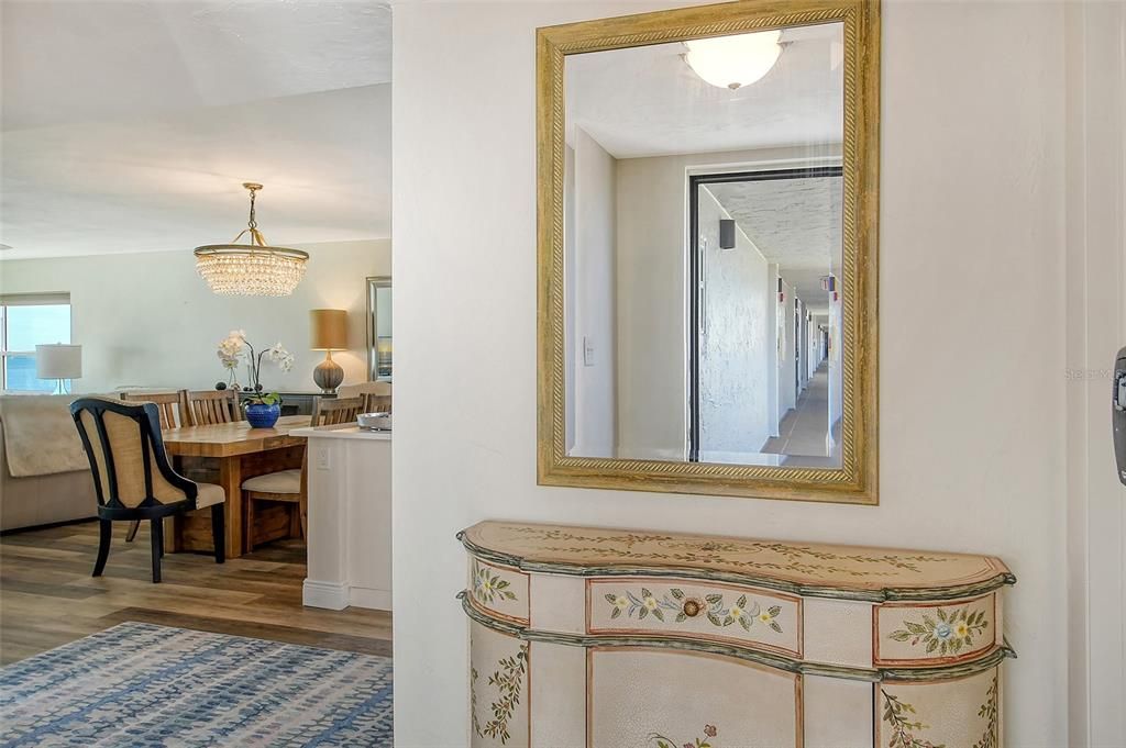 Activo con contrato: $649,900 (2 camas, 2 baños, 1523 Pies cuadrados)