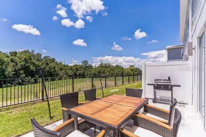 En Venta: $465,000 (3 camas, 2 baños, 1708 Pies cuadrados)