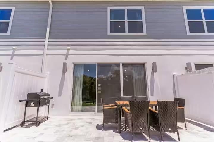 En Venta: $465,000 (3 camas, 2 baños, 1708 Pies cuadrados)