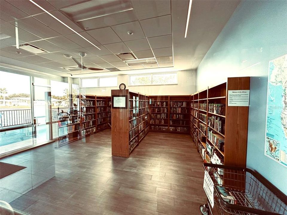 Activo con contrato: $116,000 (2 camas, 2 baños, 1008 Pies cuadrados)