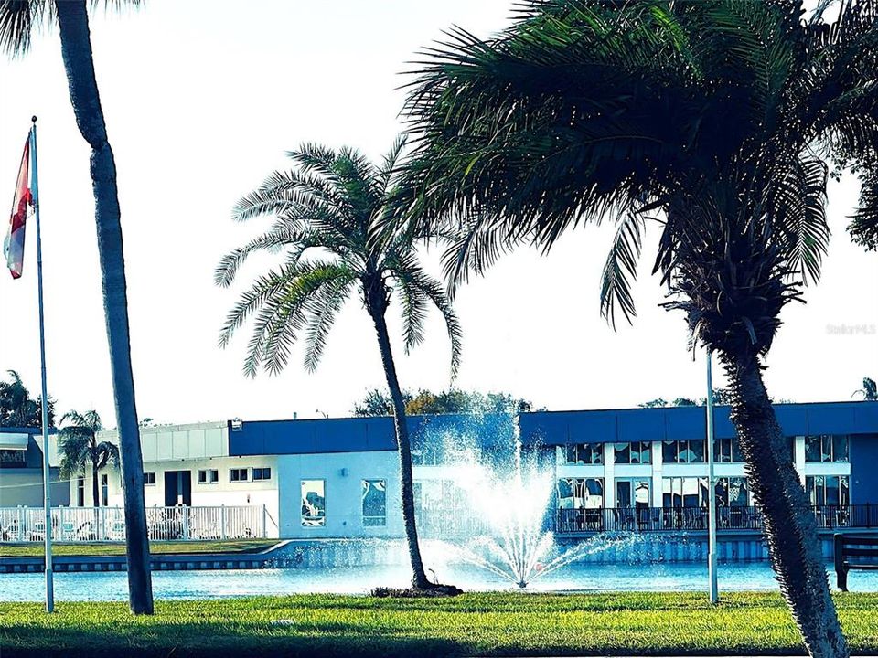 Activo con contrato: $116,000 (2 camas, 2 baños, 1008 Pies cuadrados)