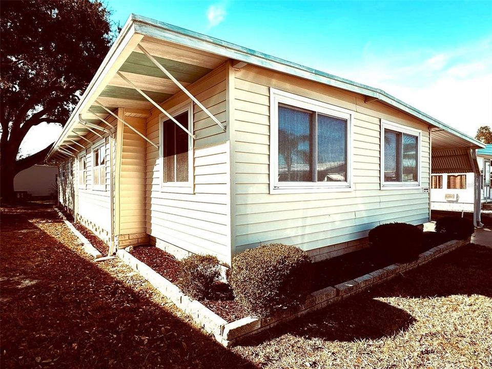 Activo con contrato: $116,000 (2 camas, 2 baños, 1008 Pies cuadrados)