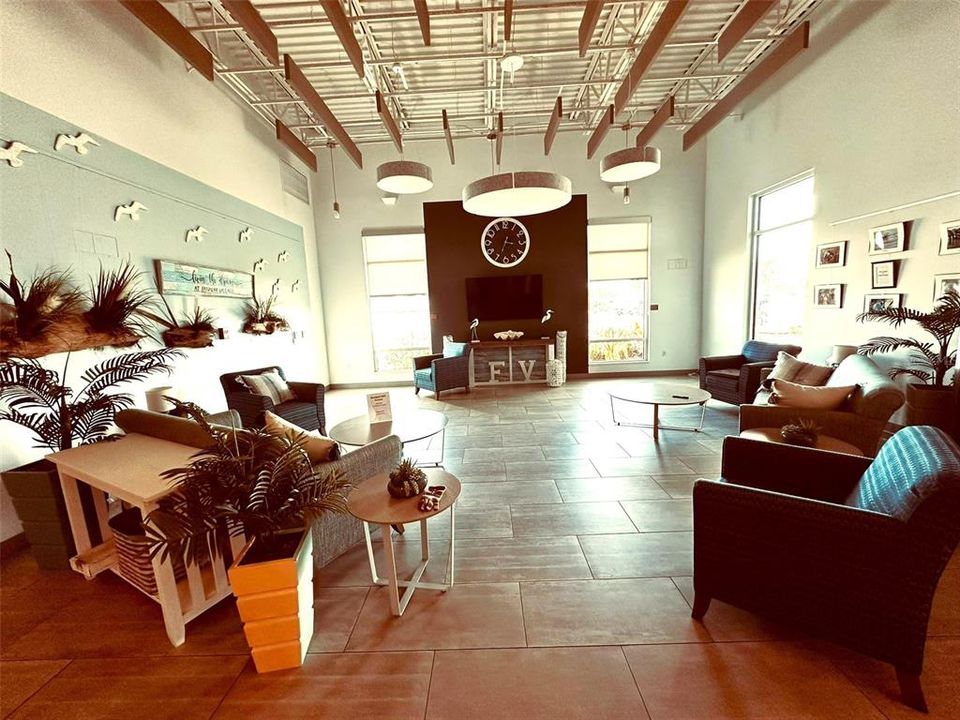 Activo con contrato: $116,000 (2 camas, 2 baños, 1008 Pies cuadrados)