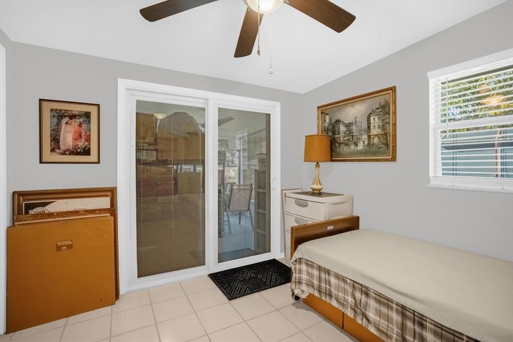For Sale: $379,000 (2 beds, 2 baths, 1103 Square Feet)