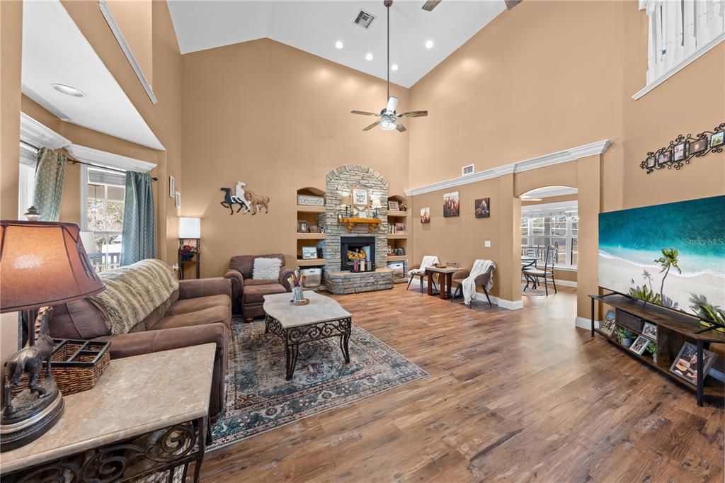 For Sale: $844,900 (4 beds, 2 baths, 2273 Square Feet)