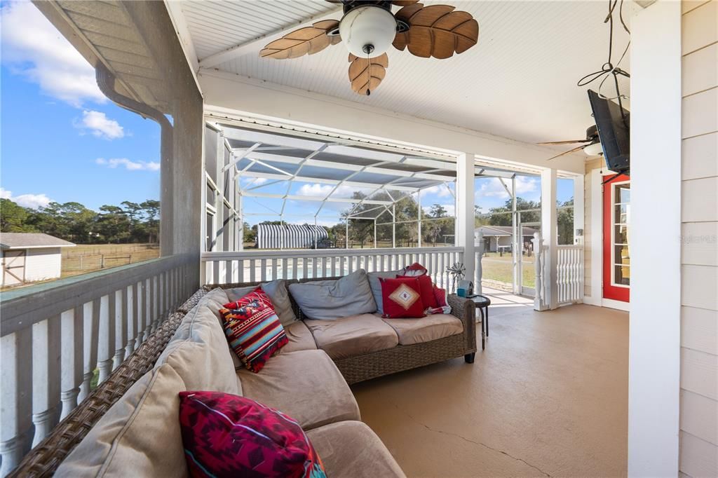 For Sale: $844,900 (4 beds, 2 baths, 2273 Square Feet)