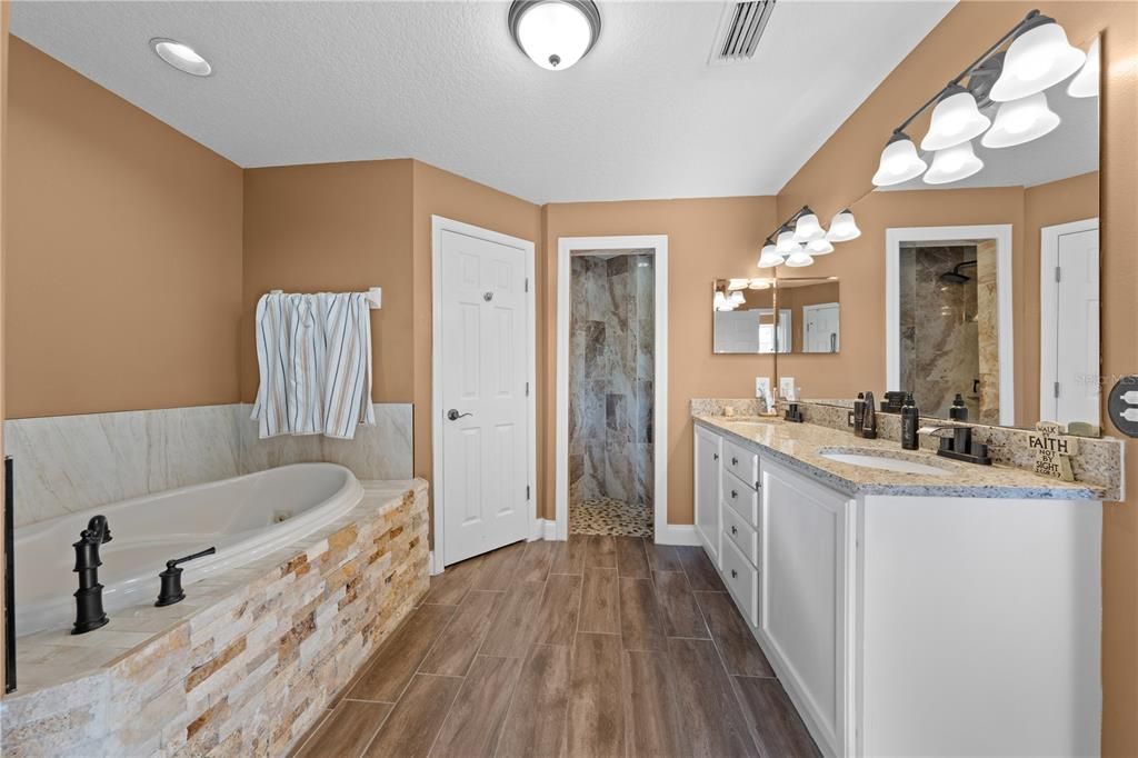For Sale: $844,900 (4 beds, 2 baths, 2273 Square Feet)