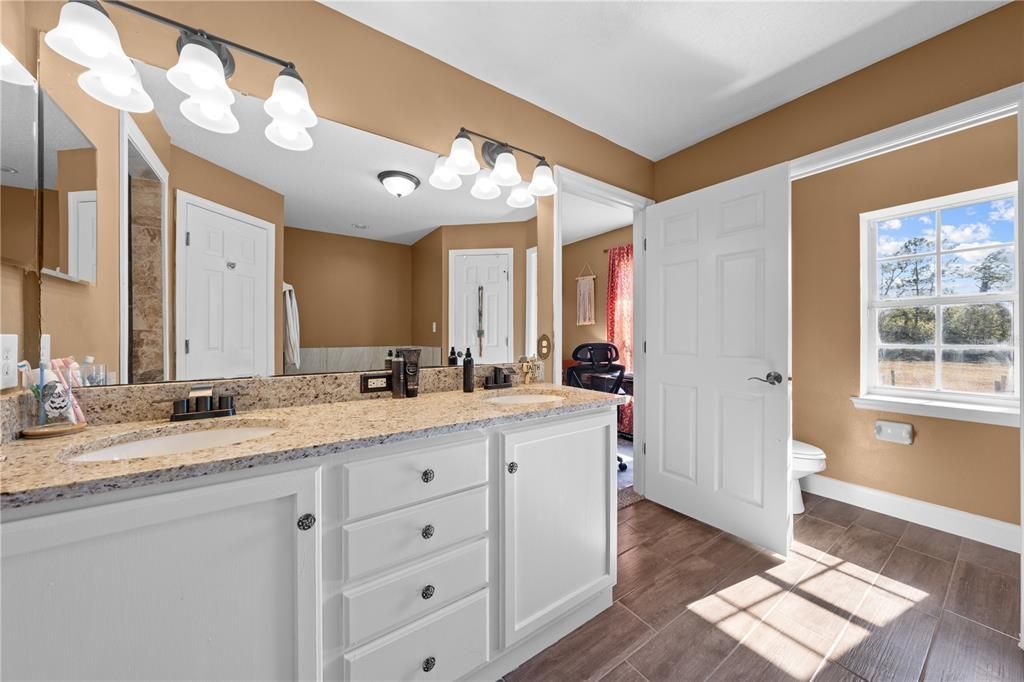 For Sale: $844,900 (4 beds, 2 baths, 2273 Square Feet)