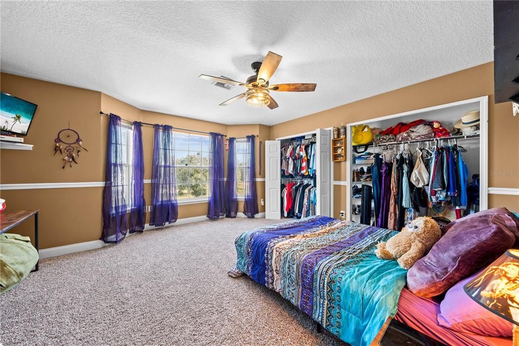 For Sale: $844,900 (4 beds, 2 baths, 2273 Square Feet)
