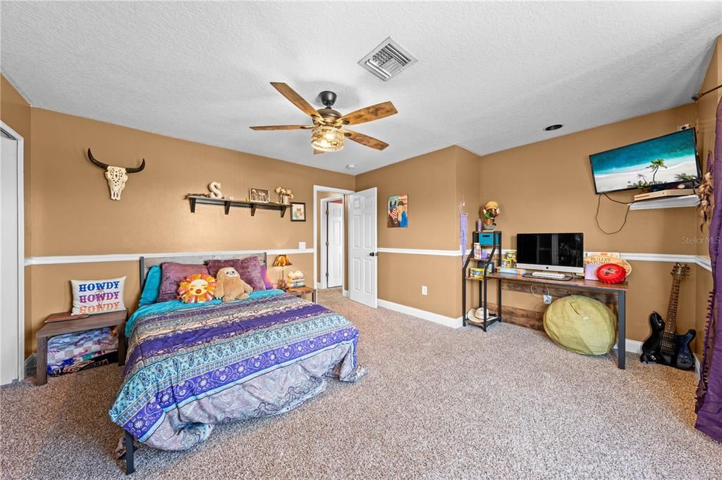 For Sale: $844,900 (4 beds, 2 baths, 2273 Square Feet)