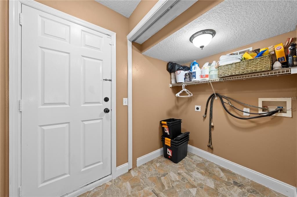 For Sale: $844,900 (4 beds, 2 baths, 2273 Square Feet)